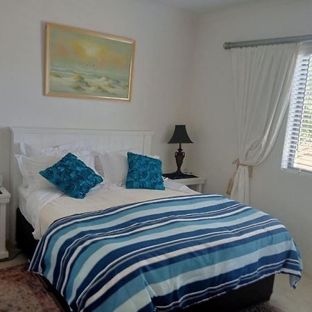Oceans Cottage Struisbaai Buitenkant foto