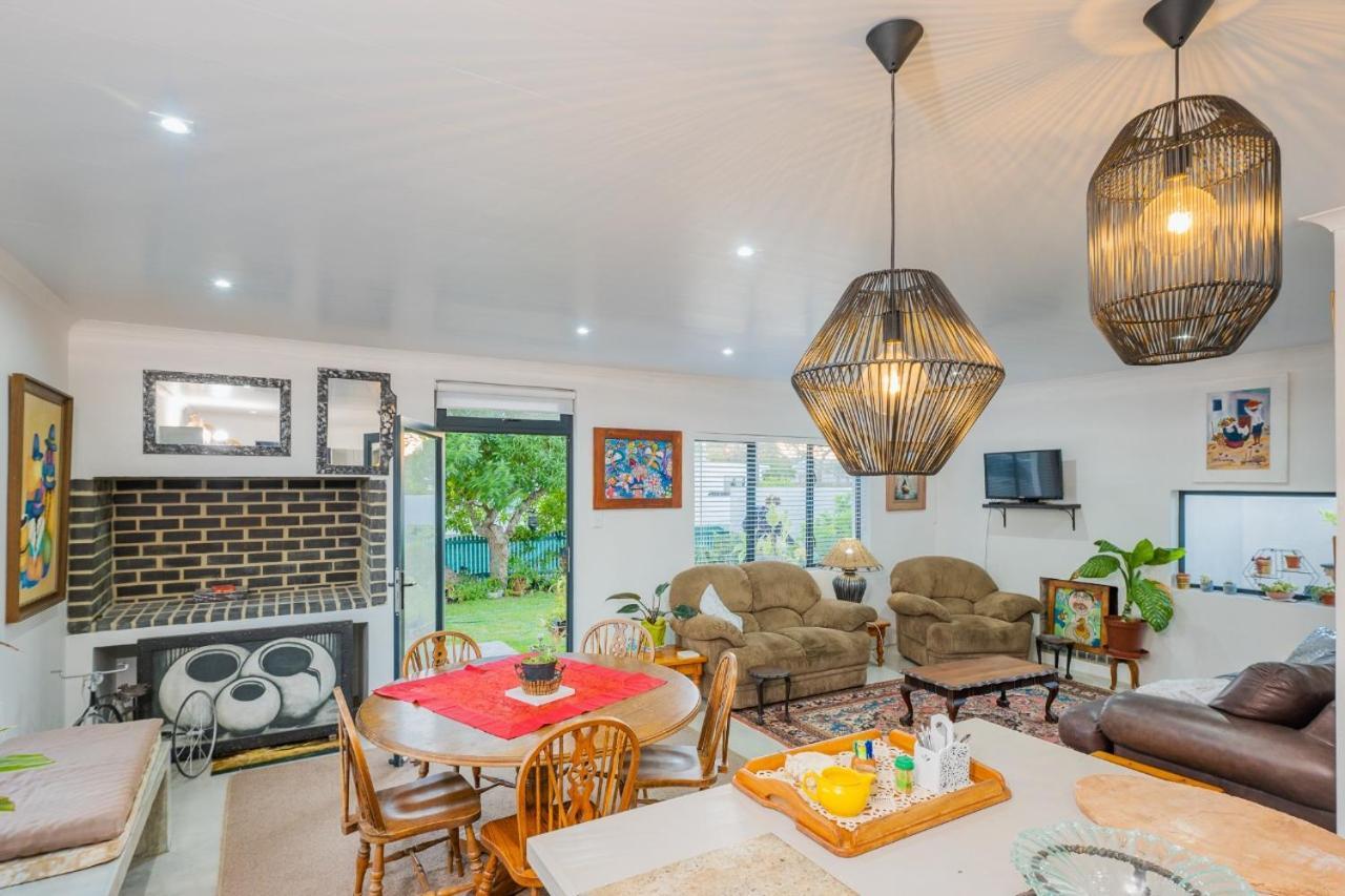 Oceans Cottage Struisbaai Buitenkant foto